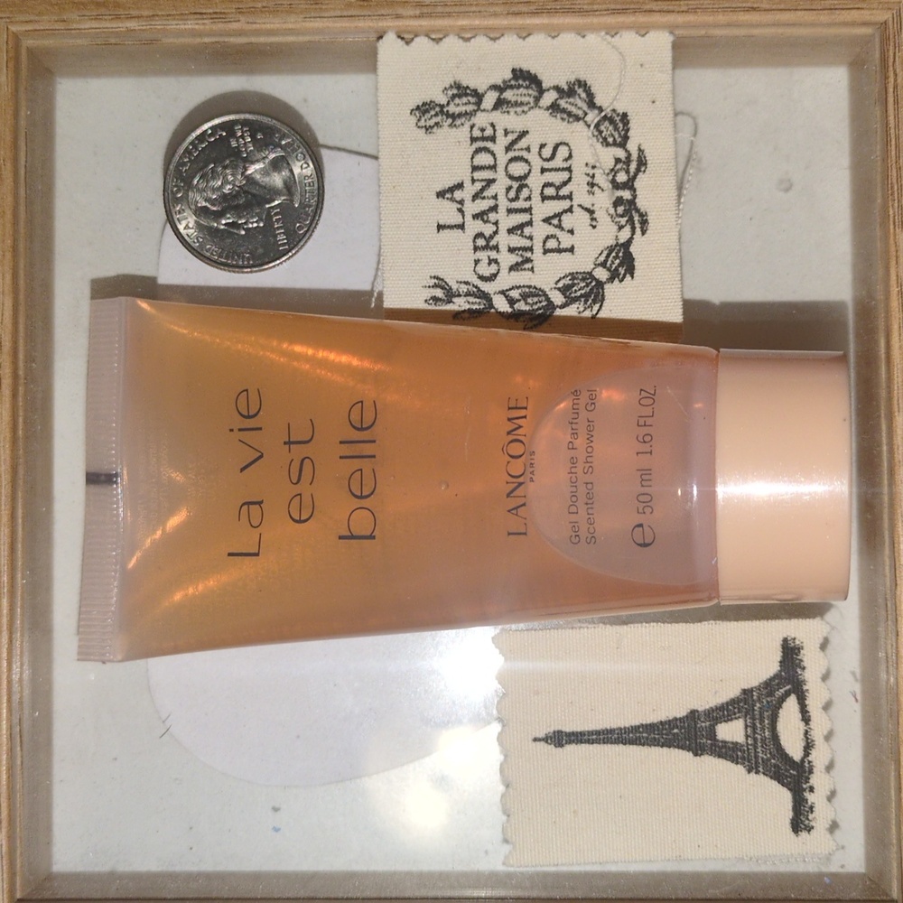 LANCOME LA VIE EST BELLE BODY WASH - Picture 2 of 2